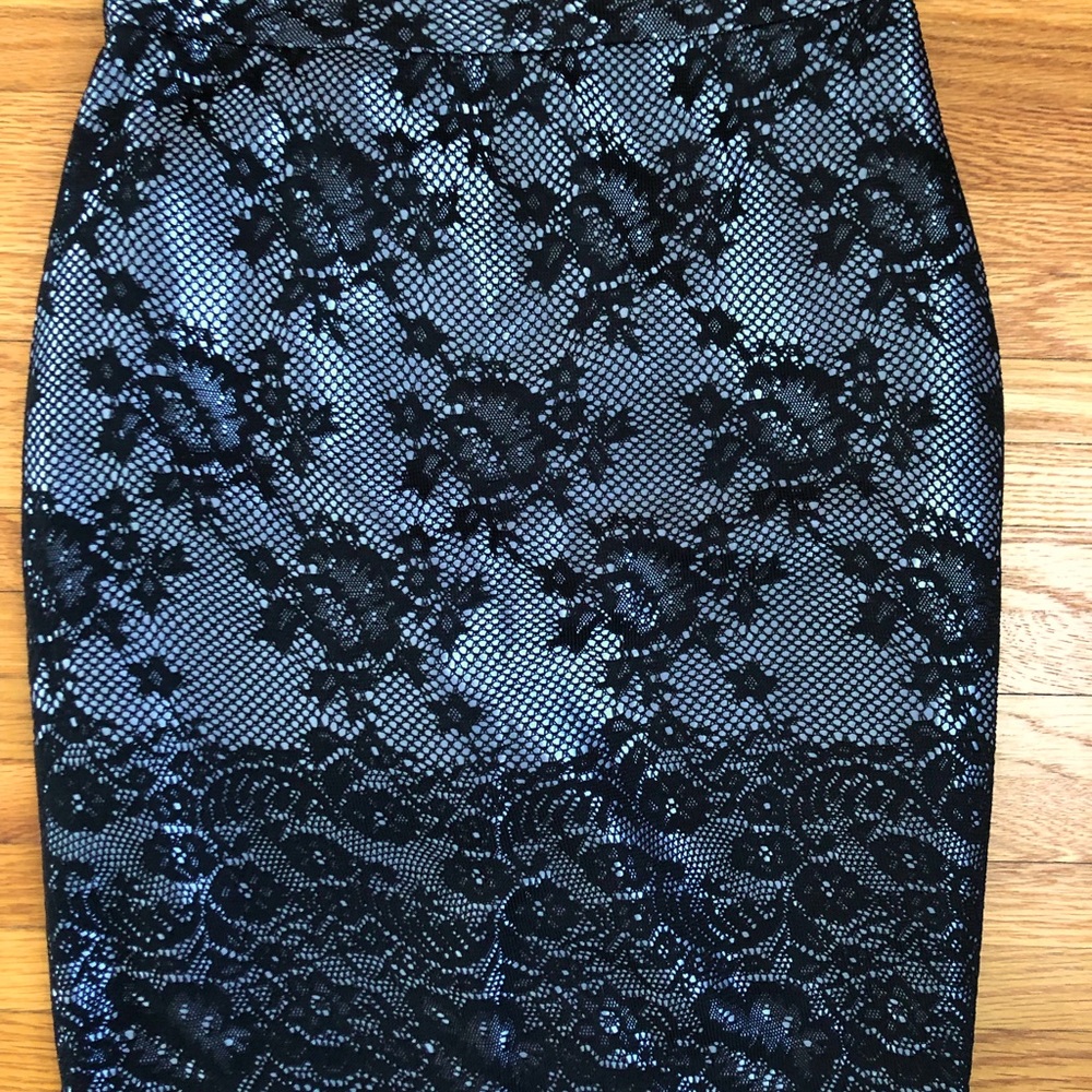 Limited skirt